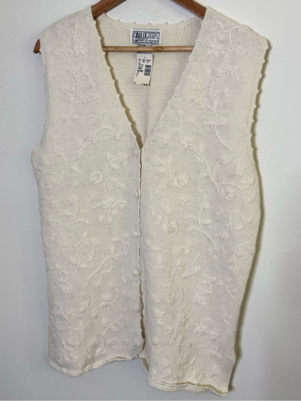 Vintage Gina Peters Embroidered Sweater Vest NWT Cream Floral Knit Medium - Picture 3 of 6